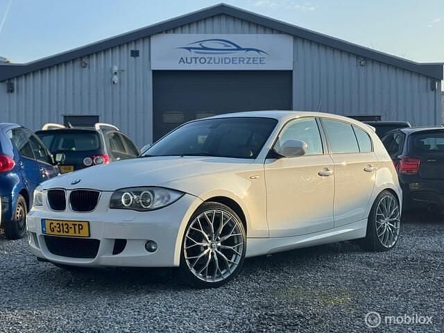 Wit Occasion 2010 BMW 116 M Sport Hatchback | € 5.250 (Eerlijke prijs) - Afbeelding 1/4