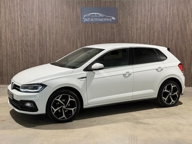 Wit Gebruikt 2019 VW Polo R-line Hatchback | € 16.900 (Iets duurder) - Afbeelding 1/4