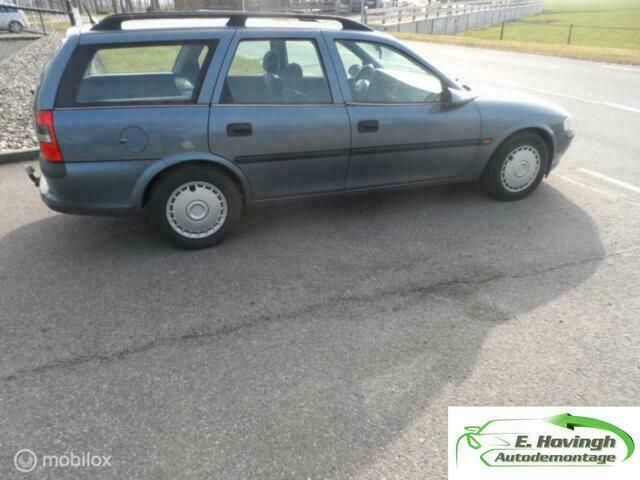 Occasion Opel Vectra 116 PK (85 kW) 1998 Blauw Stationwagen