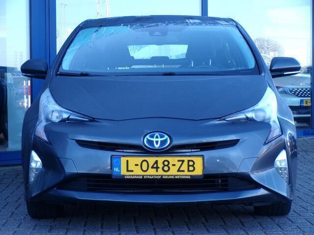 Occasion Toyota Prius 123 PK (90 kW) 2016 Grijs Hatchback