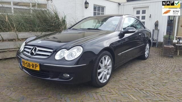 Zwart Gebruikt 2005 Mercedes CLK350 Elegance Coupé | € 7.950 (Eerlijke prijs) - Afbeelding 1/4