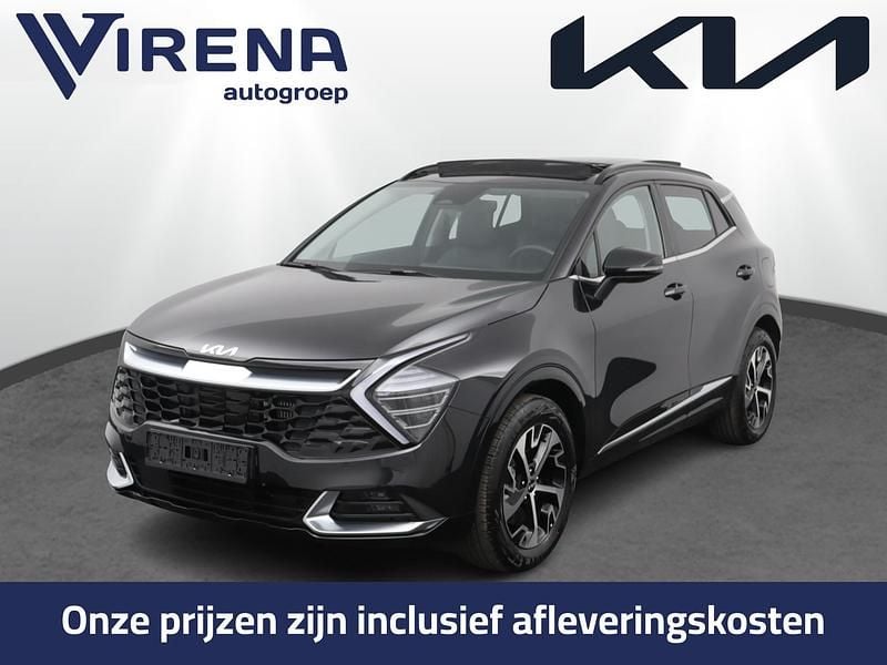 Zwart Nieuw 2025 Kia Sportage SUV | € 45.390 (Eerlijke prijs) - Afbeelding 1/3