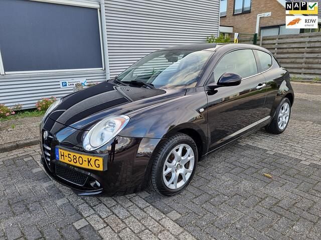 Zwart Gebruikt 2010 Alfa Romeo MiTo Distinctive Hatchback | € 3.750 (Goede deal) - Afbeelding 1/4