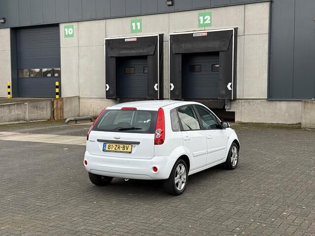 Occasion Ford Fiesta Futura 69 PK (50 kW) 2008 Wit Hatchback