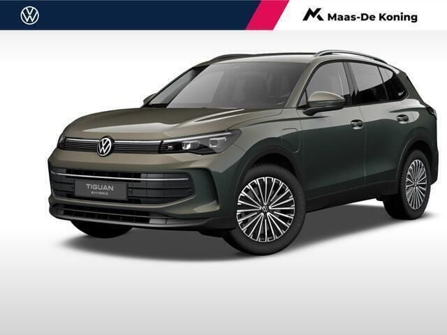 Groen Nieuw 2025 VW Tiguan Edition SUV | € 51.690 (Super prijs) - Afbeelding 1/4