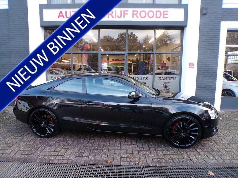 Zwart Gebruikt 2010 Audi A5 Proline Coupé | € 10.999 (Eerlijke prijs) - Afbeelding 1/4