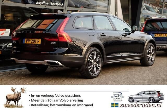Occasion Volvo V90 CC Pro 234 PK (172 kW) 2017 Zwart Stationwagen