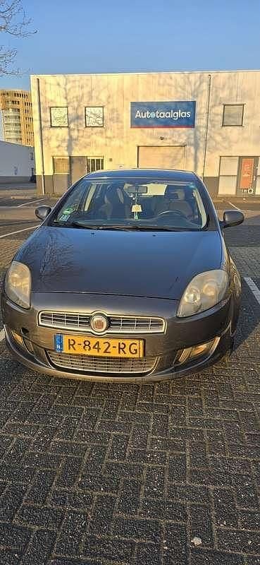 Gebruikt 2010 Fiat Bravo Active Hatchback | € 2.000 (Eerlijke prijs) - Afbeelding 1/4