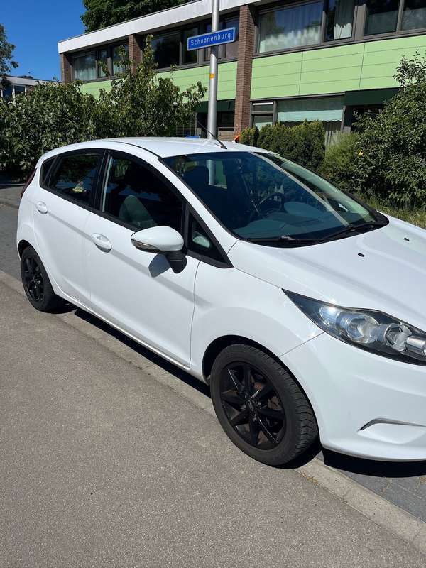 Wit Gebruikt 2009 Ford Fiesta Trend Hatchback | € 5.950 (Duur) - Afbeelding 1/4