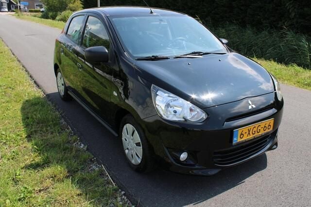 Occasion Mitsubishi Space Star 71 PK (52 kW) 2013 Zwart Hatchback