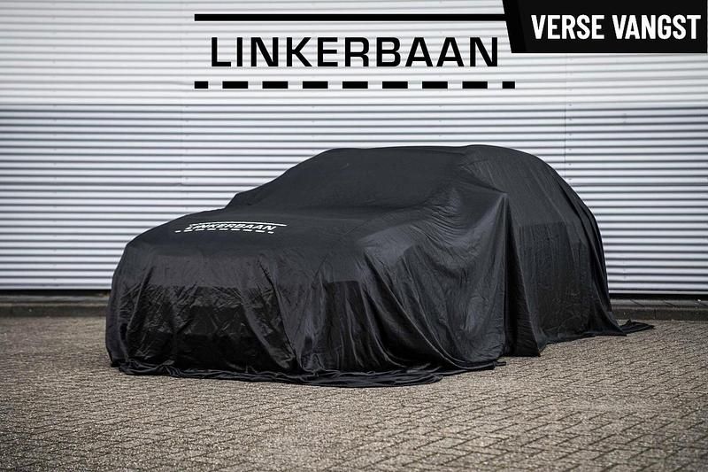 Grijs Gebruikt 2023 BMW 120 M Performance Hatchback | € 34.945 (Eerlijke prijs) - Afbeelding 1/3