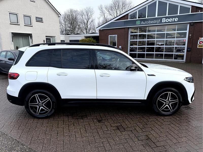 Occasion Mercedes EQB300 AMG line 167 kW (228 PK) 2022 Wit SUV
