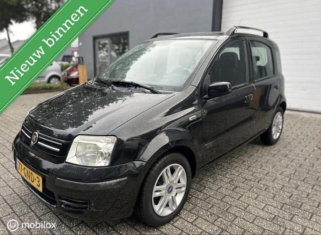 Zwart Occasion 2008 Fiat Panda Young Hatchback | € 1.249 (Eerlijke prijs) - Afbeelding 1/4