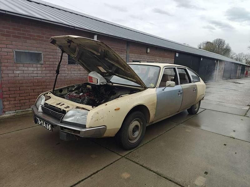 Beige Gebruikt 1975 Citroën CX Sedan | € 500 - Afbeelding 1/4