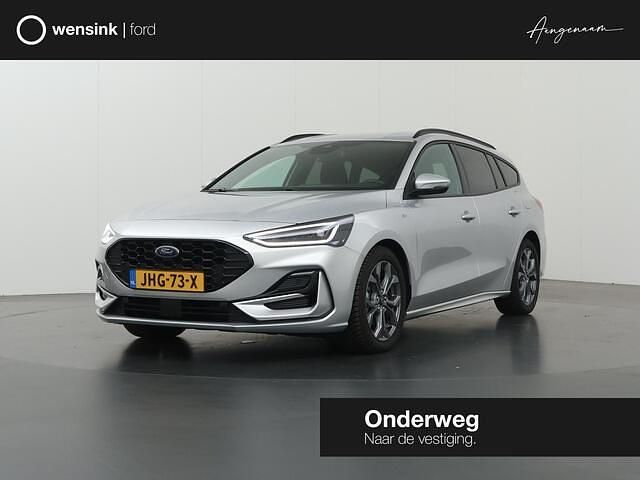 Grijs Gebruikt 2023 Ford Focus ST-Line Stationwagen | € 25.935 (Eerlijke prijs) - Afbeelding 1/4