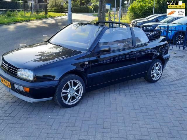Zwart Gebruikt 1994 VW Golf III Cabriolet | € 3.250 - Afbeelding 1/4