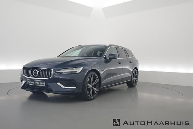 Blauw Gebruikt 2022 Volvo V60 Inscription Stationwagen | € 37.250 (Super prijs) - Afbeelding 1/3