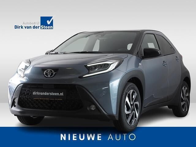 Blauw, metallic lak Nieuw 2025 Toyota Aygo Premium Hatchback | € 23.500 (Eerlijke prijs) - Afbeelding 1/4