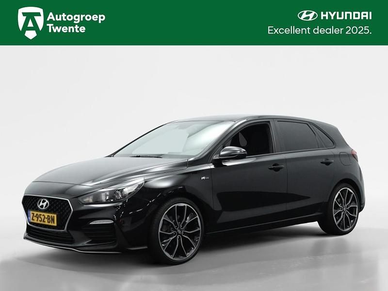Zwart Gebruikt 2019 Hyundai i30 N Line Hatchback | € 16.450 (Eerlijke prijs) - Afbeelding 1/4