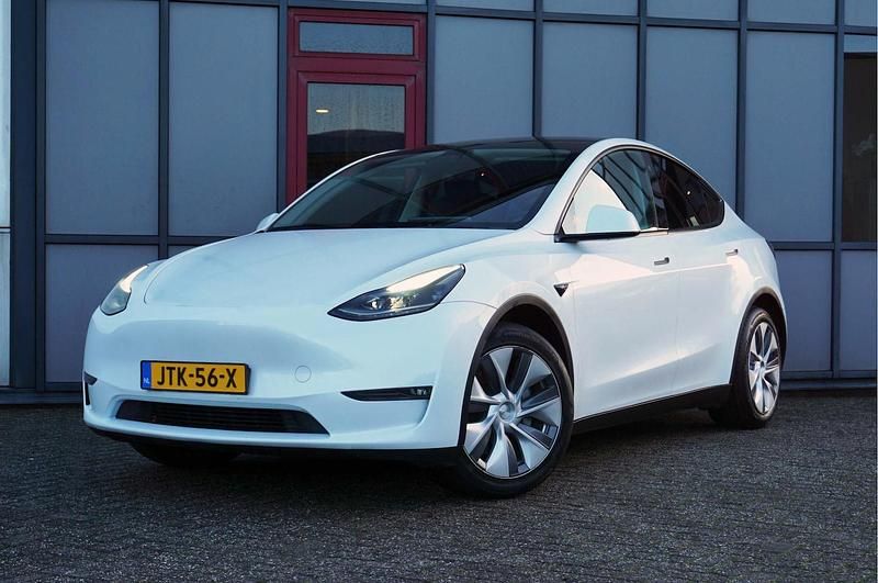 Wit Occasion 2023 Tesla Model Y Long Range AWD SUV | € 35.900 (Eerlijke prijs) - Afbeelding 1/4