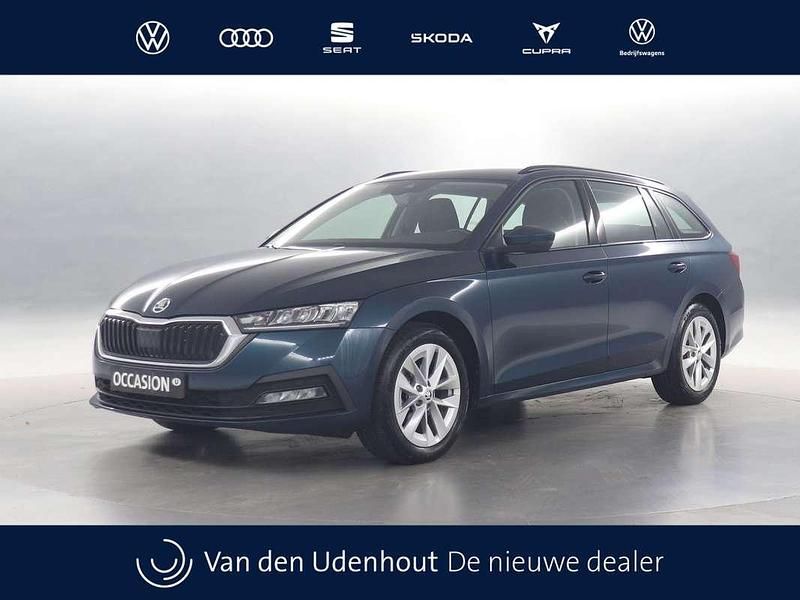Blauw Occasion 2024 Skoda Octavia Business Line Stationwagen | € 26.790 (Eerlijke prijs) - Afbeelding 1/4