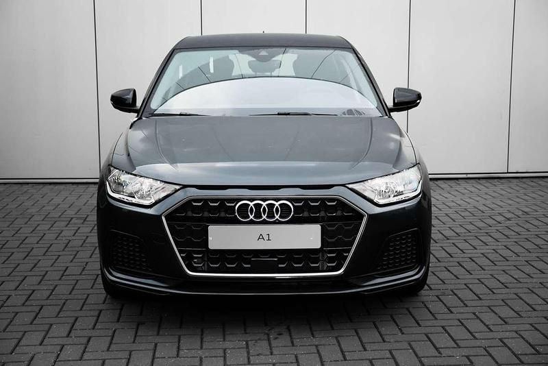 Nieuw Audi A1 Sportback Advanced 95 PK (69 kW) 2025 Blauw, metallic lak Hatchback