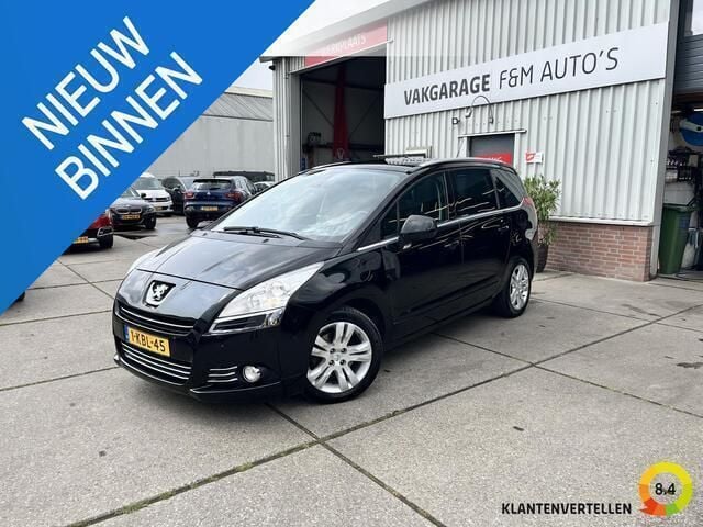 Zwart Gebruikt 2013 Peugeot 5008 MPV | € 7.950 (Eerlijke prijs) - Afbeelding 1/4