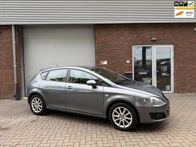 Grijs Gebruikt 2012 Seat Leon Hatchback | € 3.999 (Super prijs) - Afbeelding 1/4
