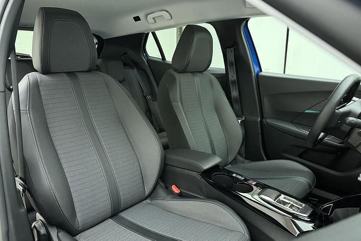 Occasion Peugeot e-2008 Allure 100 kW (136 PK) 2022 Blauw SUV