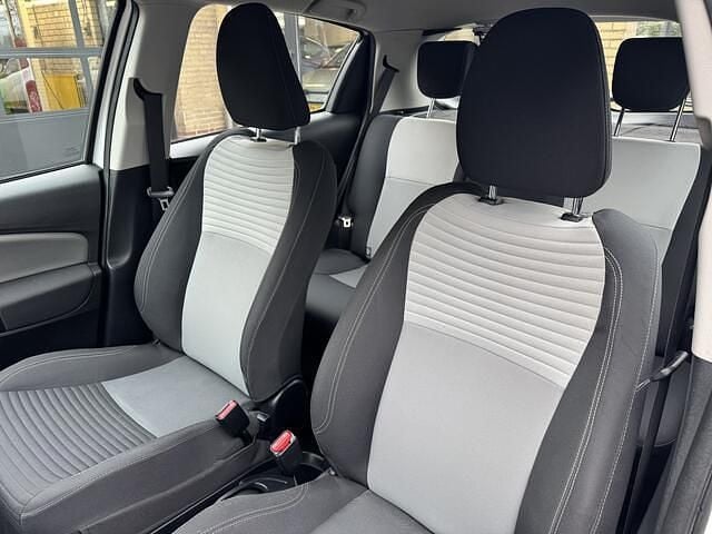 Occasion Toyota Yaris Active 61 PK (44 kW) 2019 Wit Hatchback