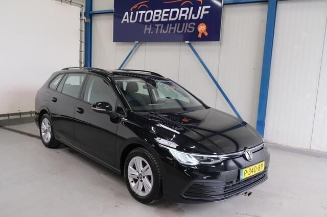 Zwart Gebruikt 2022 VW Golf VIII Life Stationwagen | € 17.750 (Goede deal) - Afbeelding 1/4