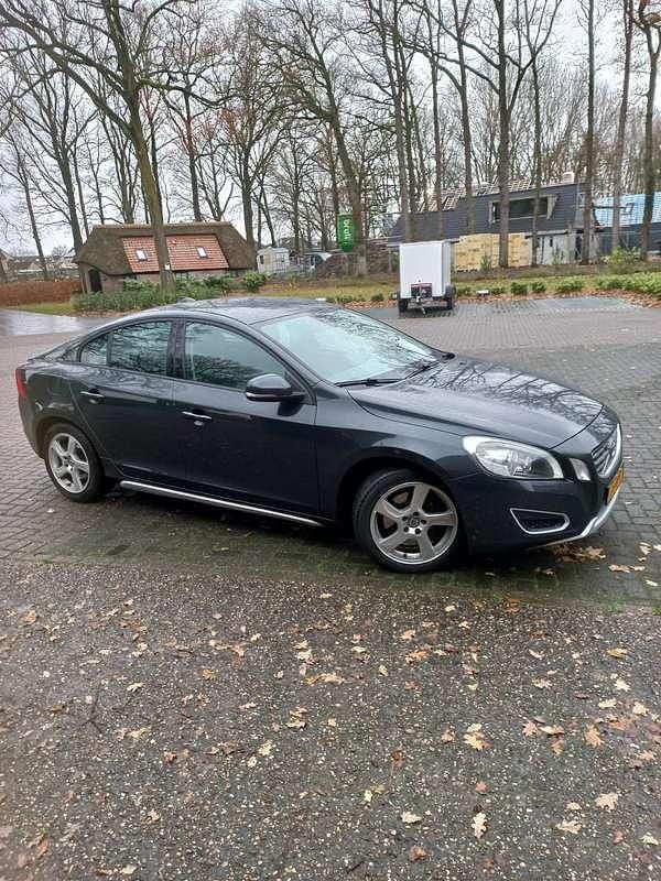 Grijs Occasion 2010 Volvo S60 Sedan | € 8.450 (Goede deal) - Afbeelding 1/4