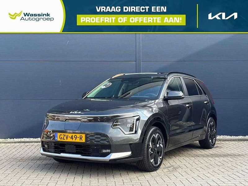 Interstellar grey (grijs metallic) Nieuw 2025 Kia e-Niro SUV | € 40.840 (Goede deal) - Afbeelding 1/4