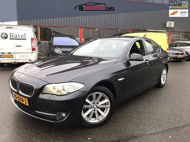 Grijs Occasion 2012 BMW 520 Executive Sedan | € 8.999 (Eerlijke prijs) - Afbeelding 1/4