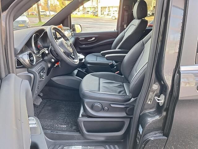 Occasion Mercedes EQV300 150 kW (204 PK) 2024 Grijs (metallic) Van