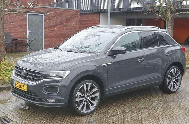 Grijs Gebruikt 2021 VW T-Roc Sport SUV | € 19.800 - Afbeelding 1/4