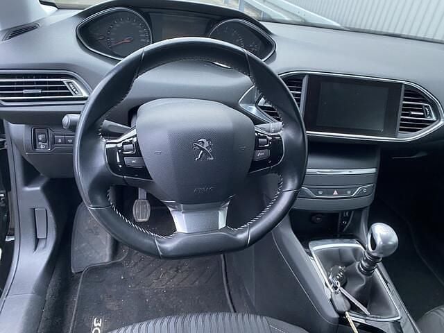 Occasion Peugeot 308 SW Allure 131 PK (96 kW) 2016 Zwart Stationwagen