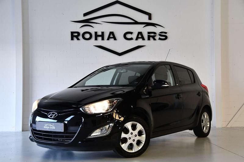 Zwart Gebruikt 2014 Hyundai i20 GO! MPV | € 5.745 (Eerlijke prijs) - Afbeelding 1/4
