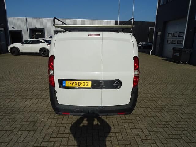 Occasion Opel Combo 90 PK (66 kW) 2012 Wit MPV