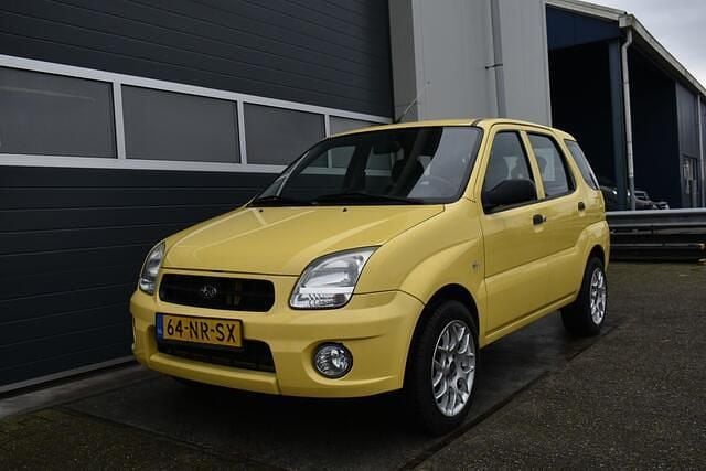 Geel Gebruikt 2004 Subaru Justy Hatchback | € 3.999 (Eerlijke prijs) - Afbeelding 1/4