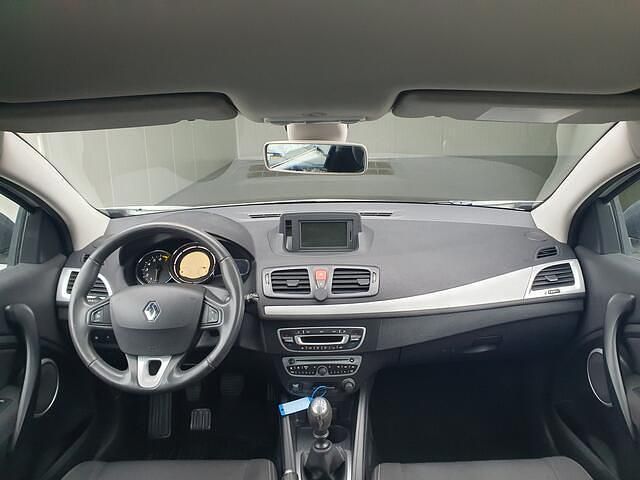 Occasion Renault Mégane Coupé Dynamique 131 PK (96 kW) 2010 Wit Coupé