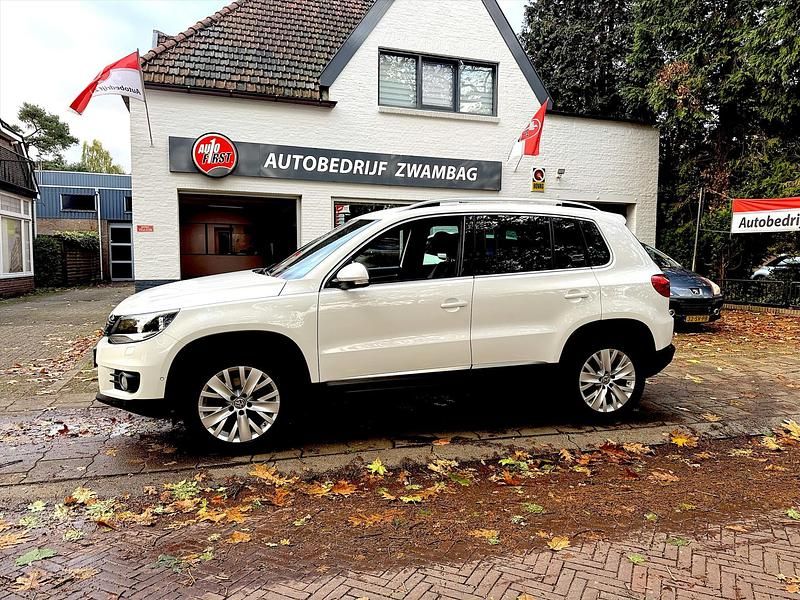 Wit Gebruikt 2013 VW Tiguan R-line SUV | € 12.750 (Goede deal) - Afbeelding 1/4