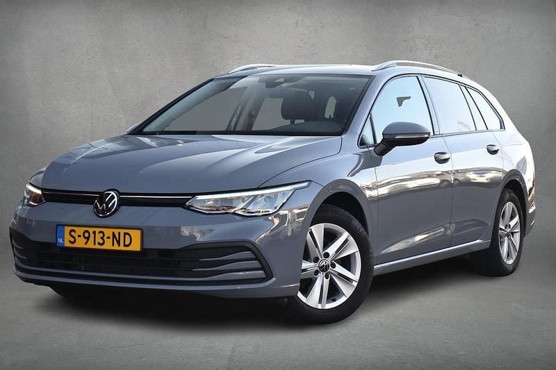 Occasion VW Golf VIII Life 2023 Grijs Stationwagen