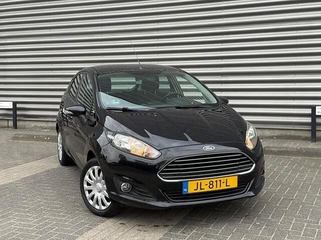 Zwart Gebruikt 2014 Ford Fiesta Style Hatchback | € 4.250 (Eerlijke prijs) - Afbeelding 1/4