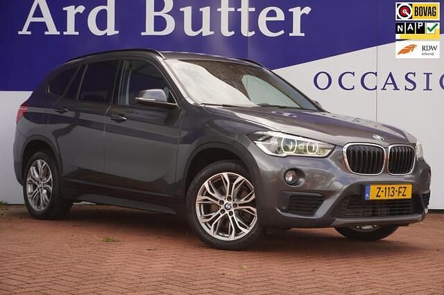 Grijs Occasion 2018 BMW X1 Executive SUV | € 21.999 (Goede deal) - Afbeelding 1/4