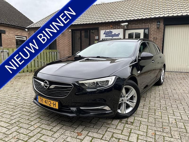 Zwart Gebruikt 2018 Opel Insignia Edition Stationwagen | € 11.950 (Eerlijke prijs) - Afbeelding 1/4