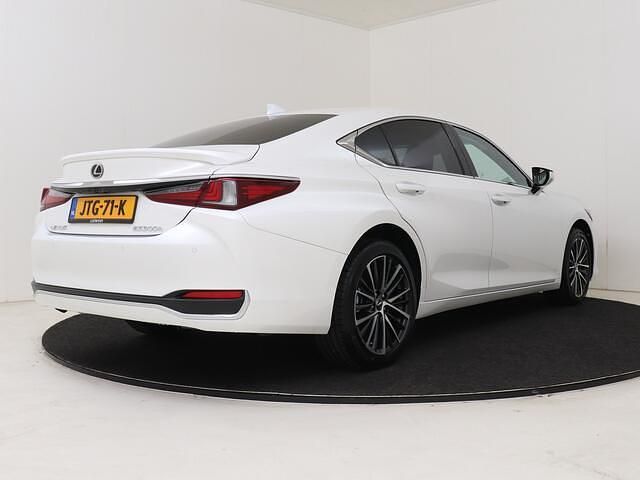 Occasion Lexus ES300H 218 PK (160 kW) 2026 Wit Sedan