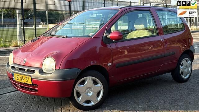 Rood Gebruikt 2003 Renault Twingo Hatchback | € 949 (Eerlijke prijs) - Afbeelding 1/4
