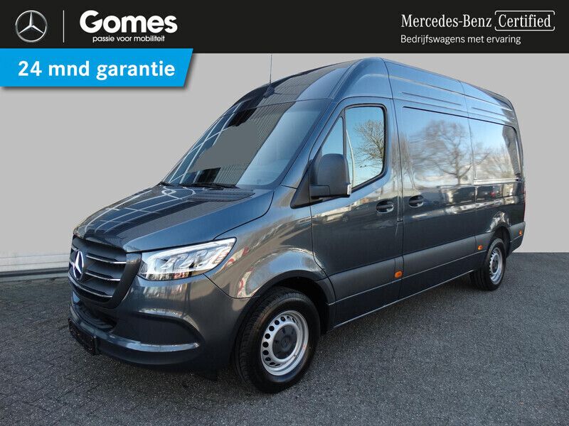Grijs Nieuw 2024 Mercedes Sprinter Van | € 46.950 - Afbeelding 1/4