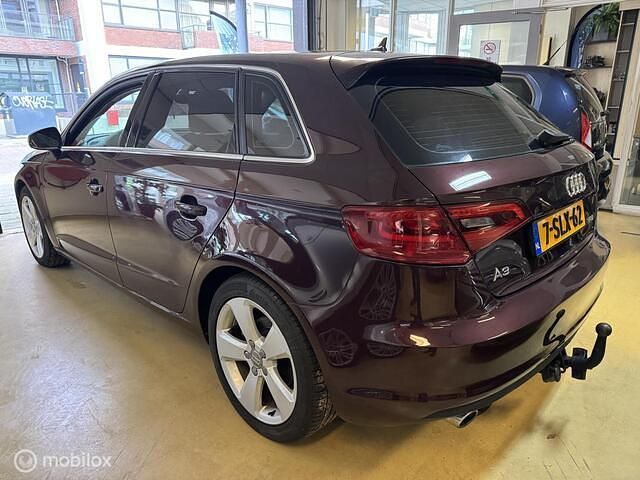 Occasion Audi A3 Sportback Ambition 122 PK (89 kW) 2013 Rood Hatchback